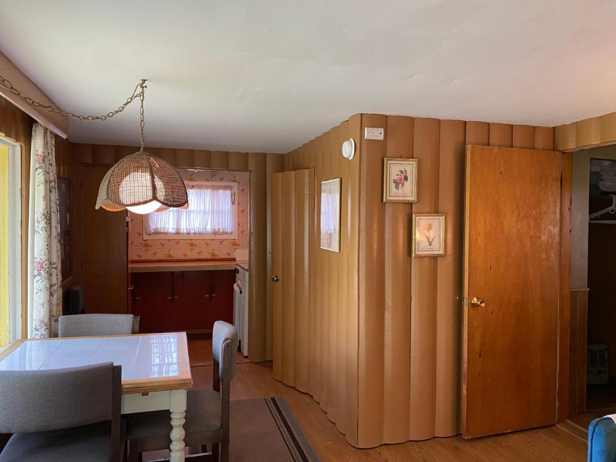 Amber Lantern One-Bedroom Cottage Lake George Exterior photo